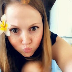 Meet your Posher, Stacy